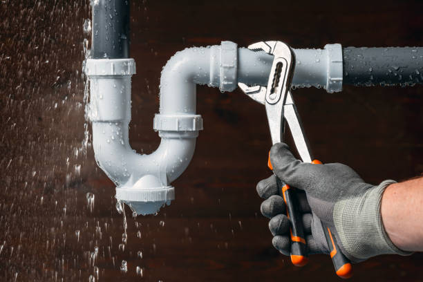 Professional Emergency Plumber technician working in Monroeville, OH